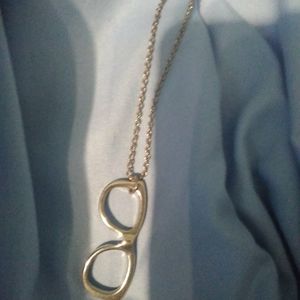 Eyeglasses necklace